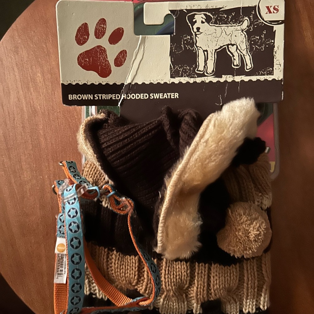 Dog sweater, out cable, harness